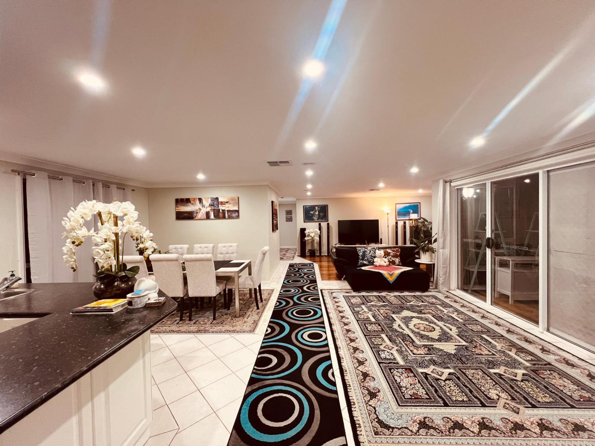 Spacious 6 Bedroom Holiday Home 15 Min Away From Melbourne Airport Sydenham Buitenkant foto