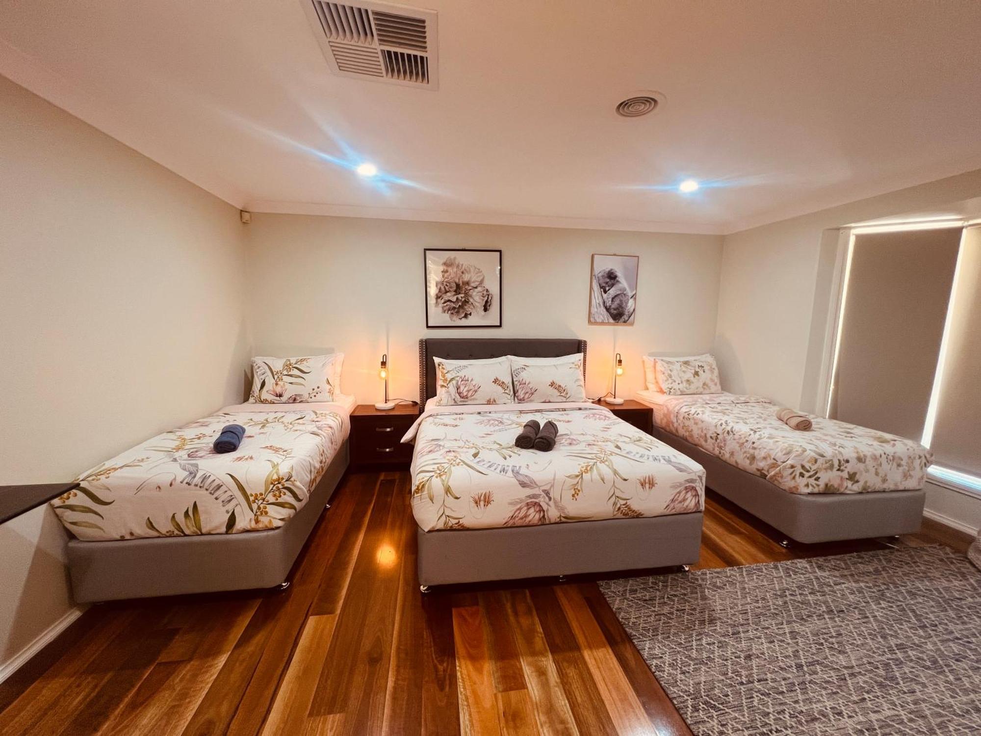 Spacious 6 Bedroom Holiday Home 15 Min Away From Melbourne Airport Sydenham Buitenkant foto