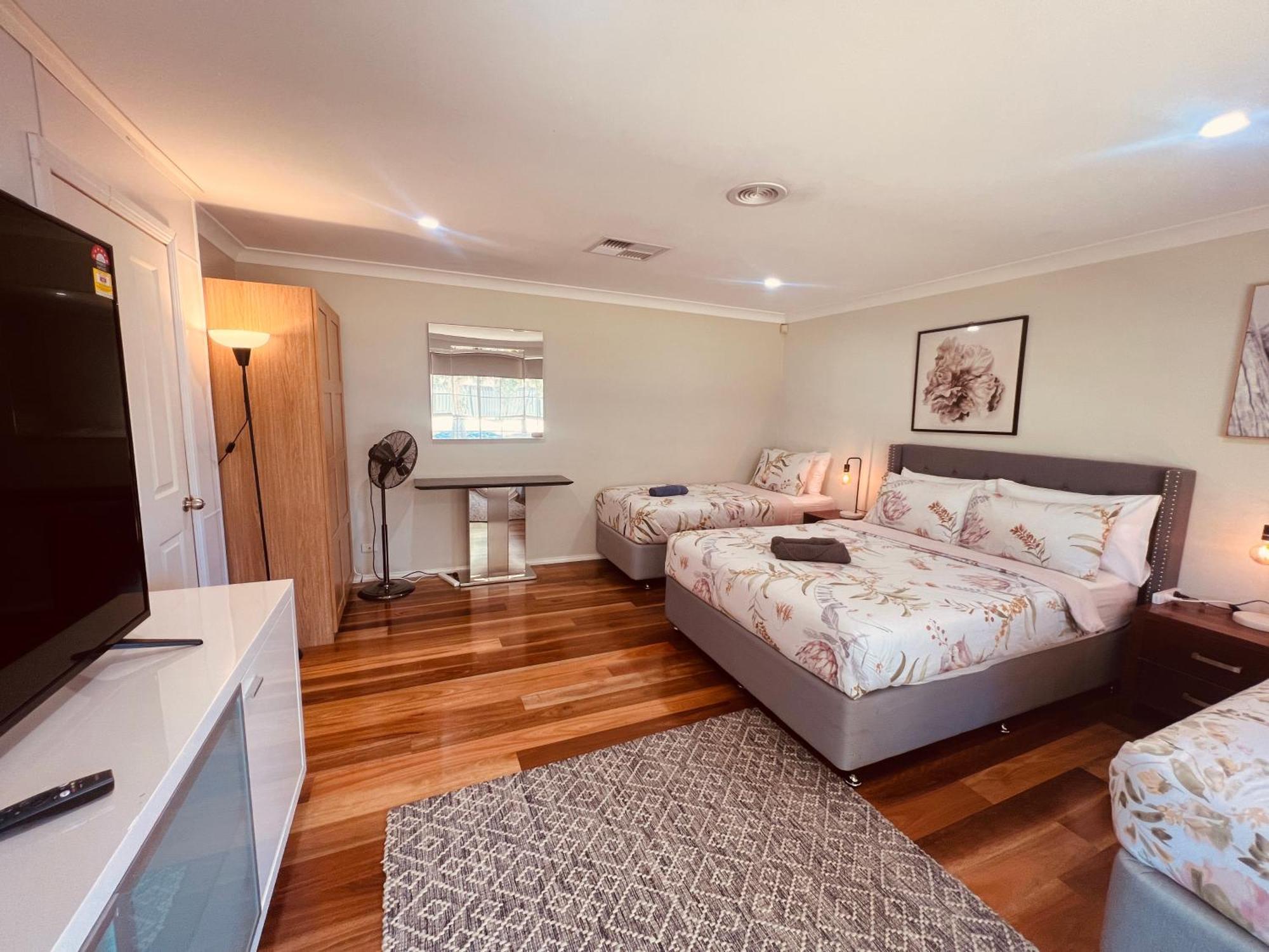 Spacious 6 Bedroom Holiday Home 15 Min Away From Melbourne Airport Sydenham Buitenkant foto